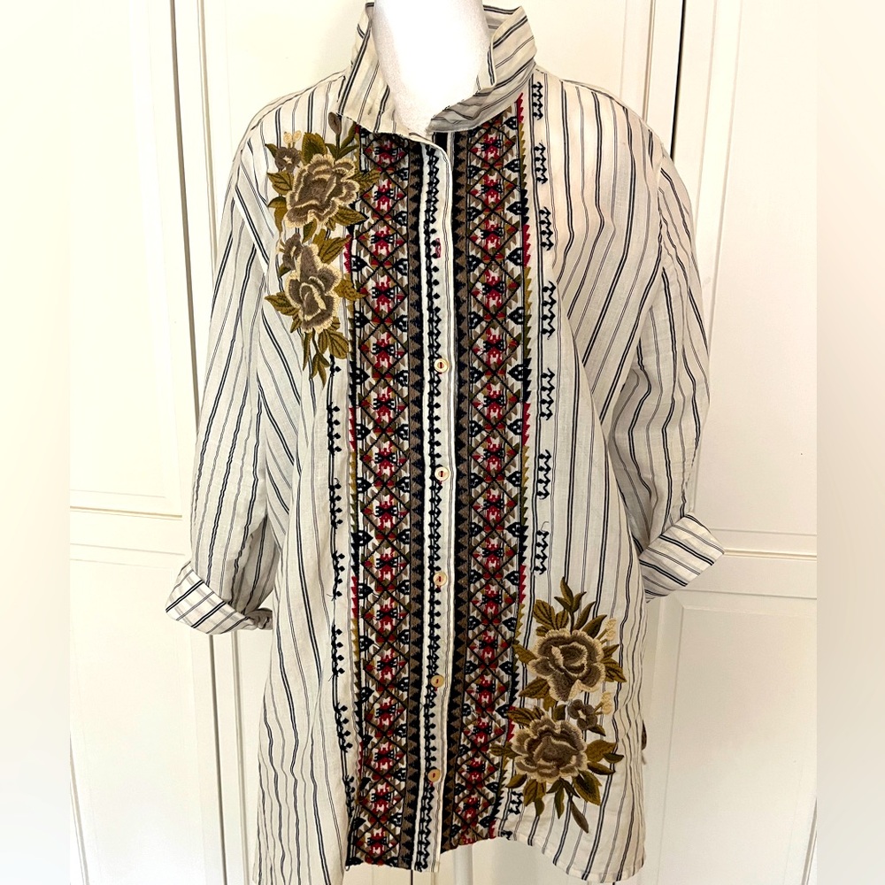 Gorgeous John Mark XL tunic, with surprise back